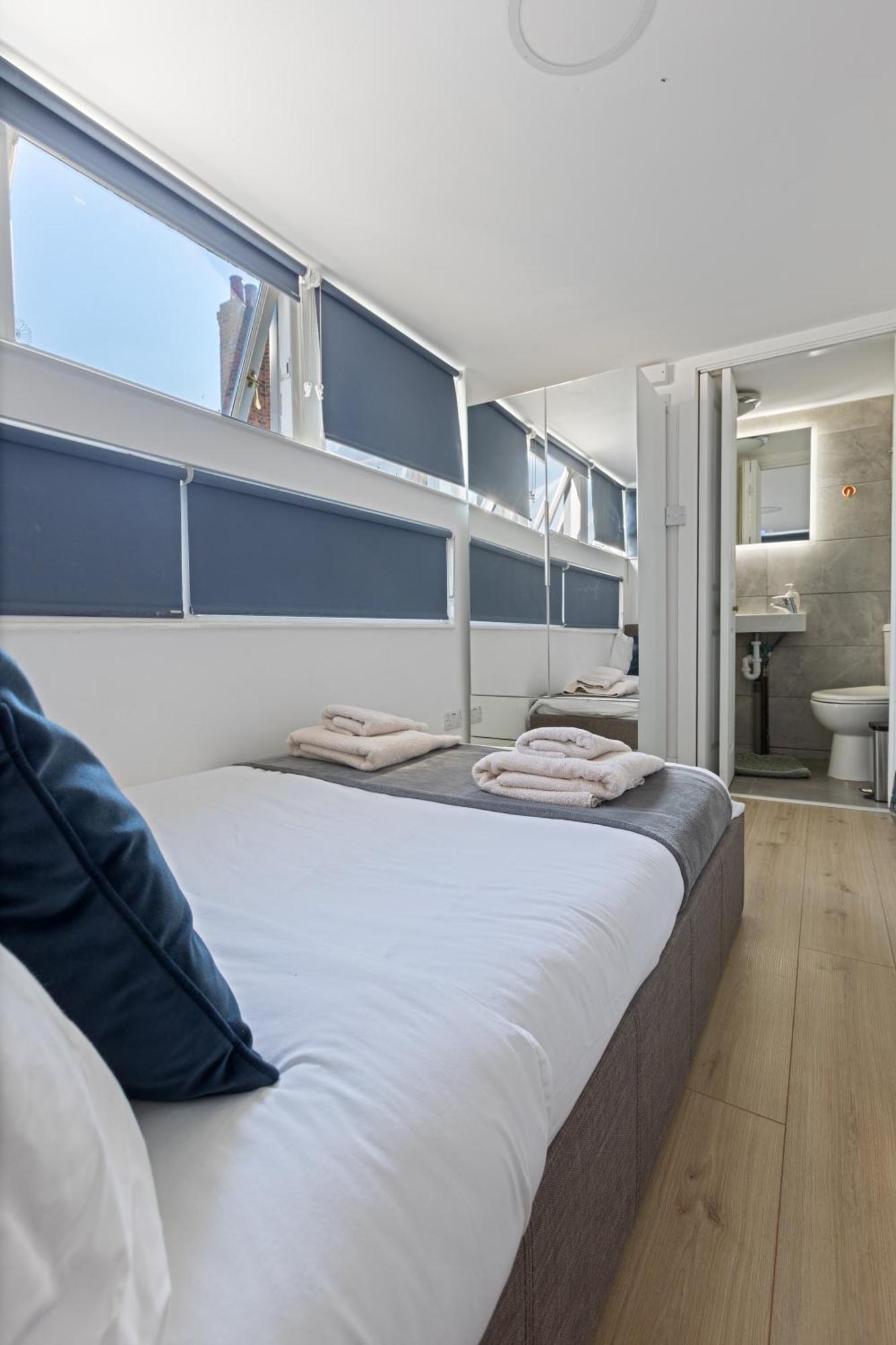 Modern Flat & Balcony In Historic West Kensington Apartment London Ngoại thất bức ảnh